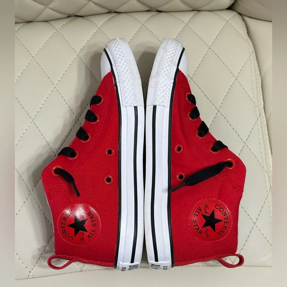 Converse Chuck Taylor All Star Street Mid Youth size 1